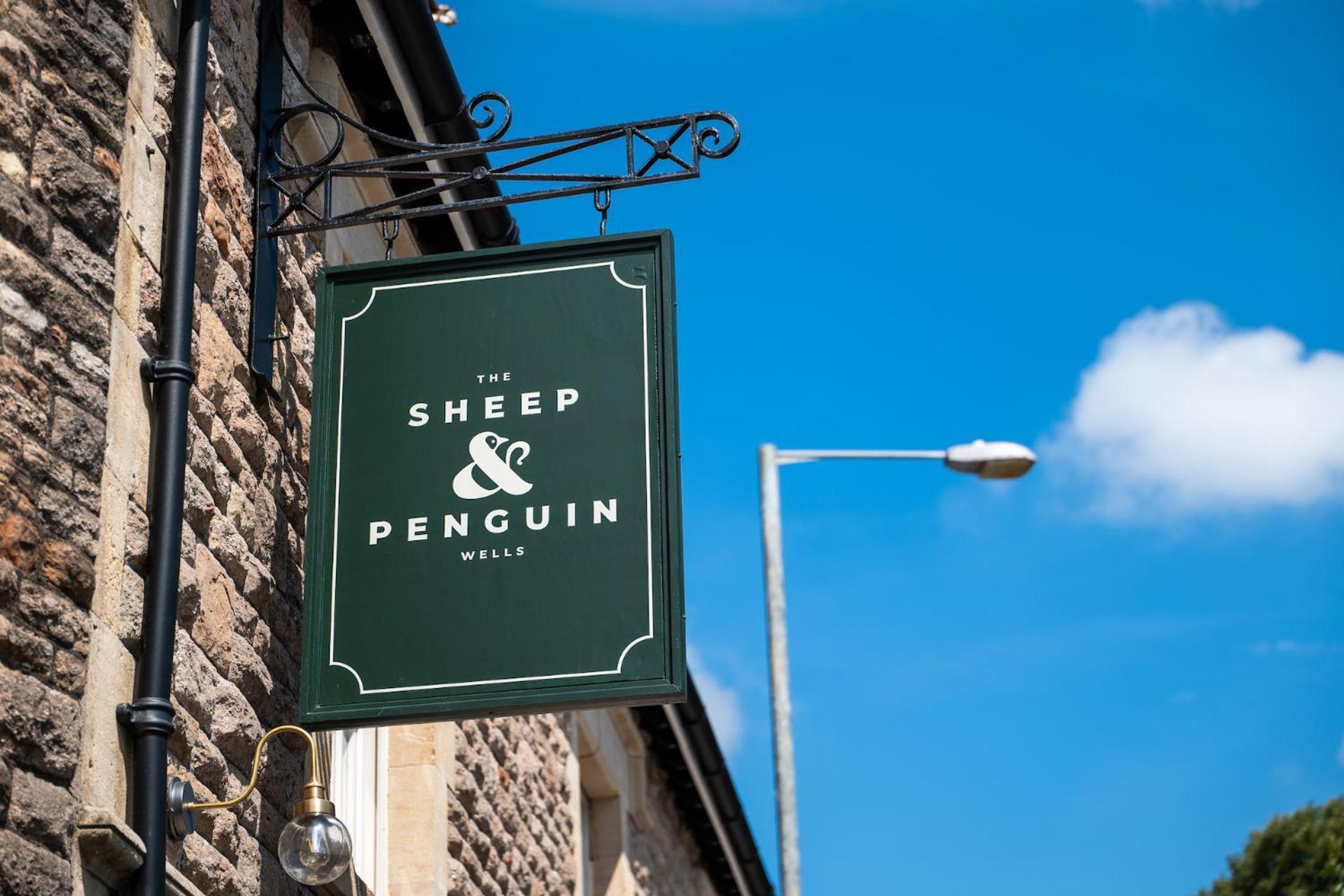 The Sheep And Penguin * Wells